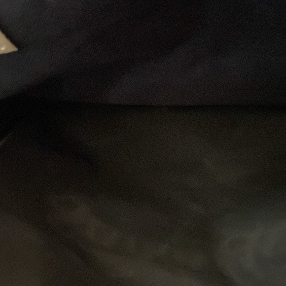 Huge over night duffel bag - Picture 6 of 7